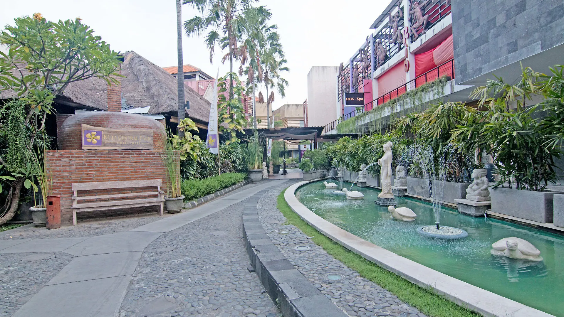 Zen Rooms Kuta Sentral Parkir 1 Indonesia