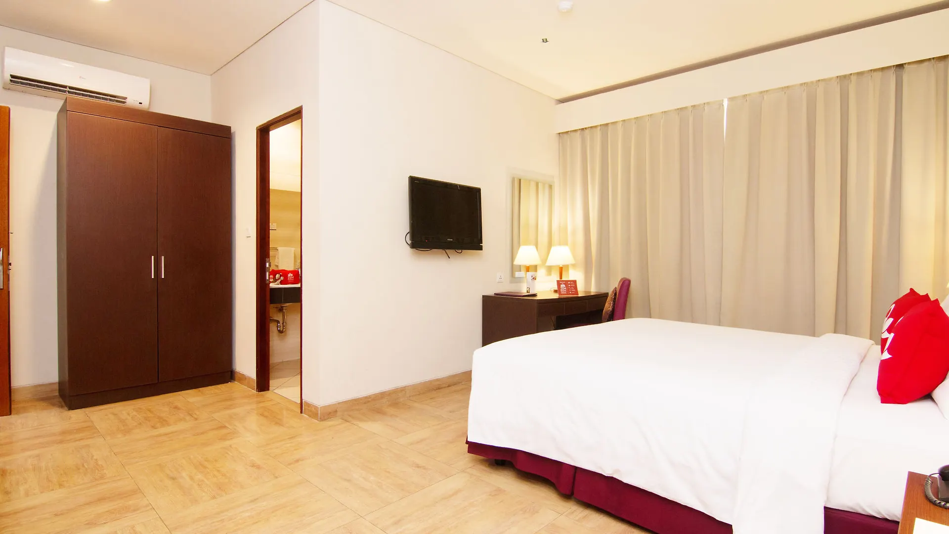 Zen Rooms Kuta Sentral Parkir 1 3*, Kuta (Bali) Indonesia
